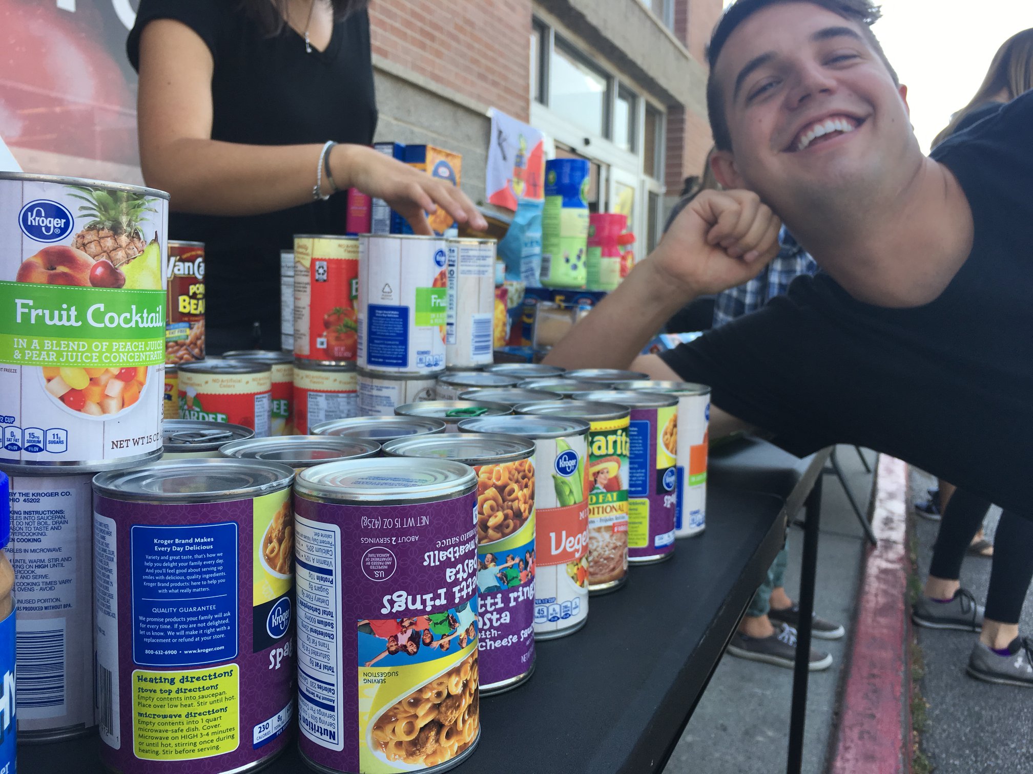 Kappa Psi Epsilon Chi Hosts Drive 2018 collecting cans