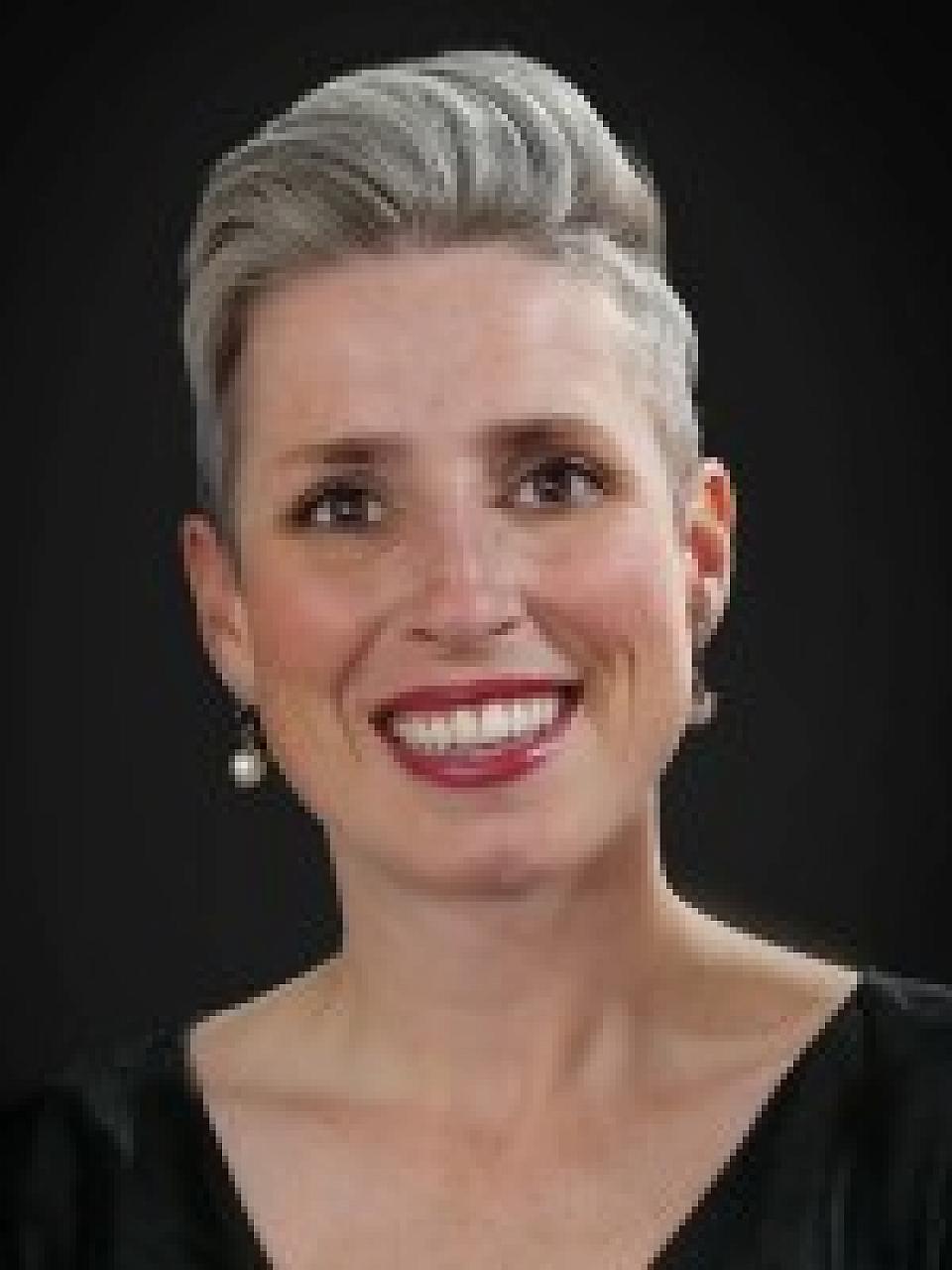laura thomas